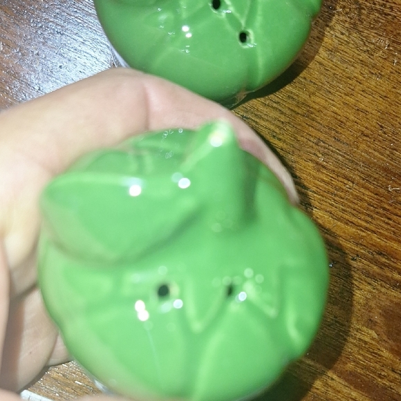 Handcrafted Ceramic Salt & Pepper Set - Picture 11 of 11